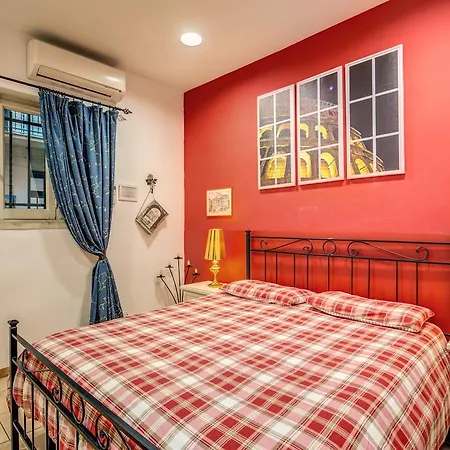 Comfy Close To Coliseum 아파트 로마